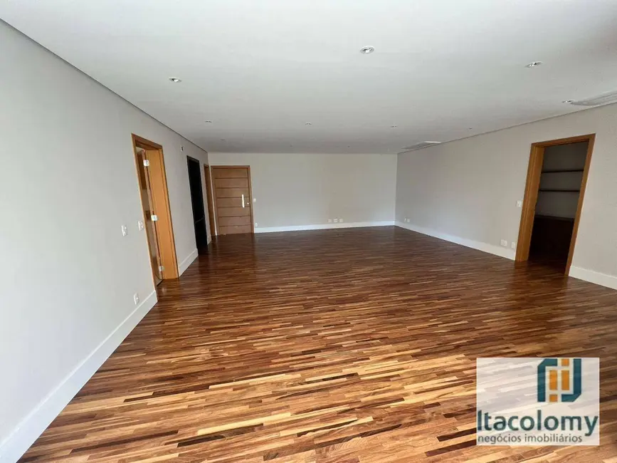 Apartamento com 3 quartos à venda e para alugar, 172m2 em Santana De Parnaiba - SP - imagem 2 Foto 2 de Apartamento com 3 quartos à venda e para alugar, 172m2 em Santana De Parnaiba - SP