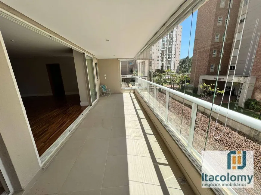 Apartamento com 3 quartos à venda e para alugar, 172m2 em Santana De Parnaiba - SP - imagem 7 Foto 7 de Apartamento com 3 quartos à venda e para alugar, 172m2 em Santana De Parnaiba - SP