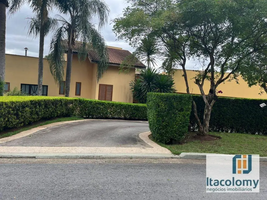 Casa de Condomínio com 3 quartos à venda e para alugar, 2280m2 em Residencial Tamboré, Barueri - SP - imagem 3 Foto 3 de Casa de Condomínio com 3 quartos à venda e para alugar, 2280m2 em Residencial Tamboré, Barueri - SP