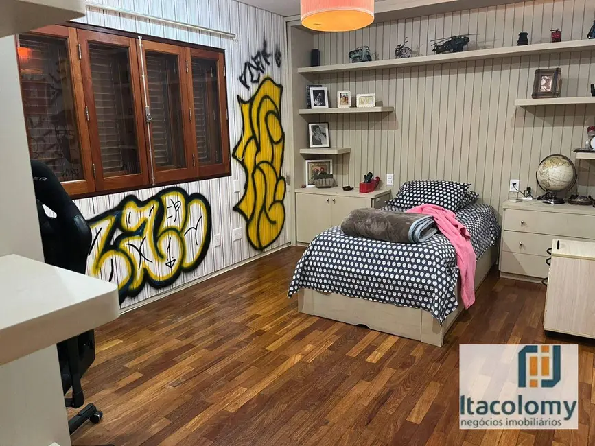 Casa de Condomínio com 3 quartos à venda e para alugar, 2280m2 em Residencial Tamboré, Barueri - SP - imagem 9 Foto 9 de Casa de Condomínio com 3 quartos à venda e para alugar, 2280m2 em Residencial Tamboré, Barueri - SP