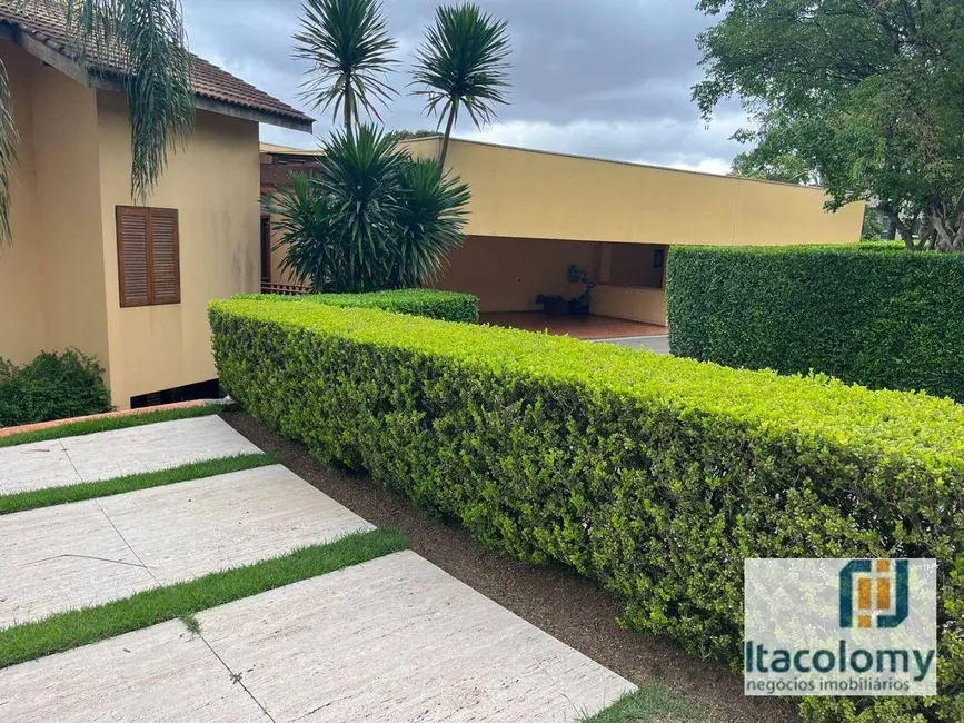 Casa de Condomínio com 3 quartos à venda e para alugar, 2280m2 em Residencial Tamboré, Barueri - SP - imagem 5 Foto 5 de Casa de Condomínio com 3 quartos à venda e para alugar, 2280m2 em Residencial Tamboré, Barueri - SP