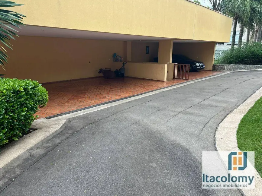 Casa de Condomínio com 3 quartos à venda e para alugar, 2280m2 em Residencial Tamboré, Barueri - SP - imagem 4 Foto 4 de Casa de Condomínio com 3 quartos à venda e para alugar, 2280m2 em Residencial Tamboré, Barueri - SP