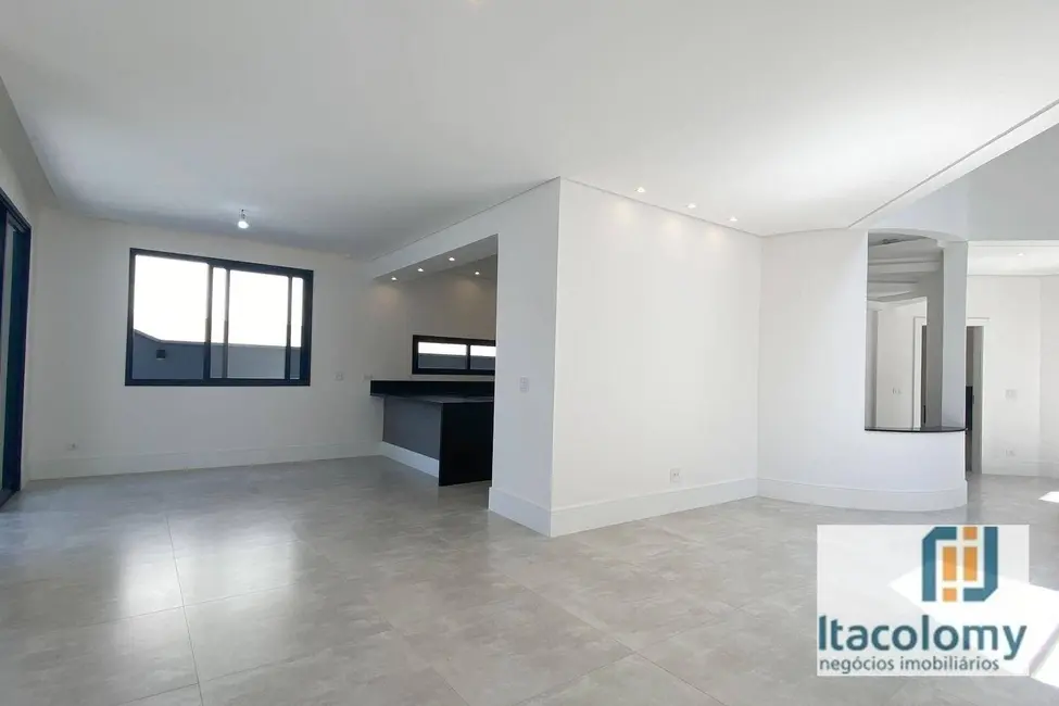 Casa de Condomínio com 4 quartos à venda, 379m2 em Santana De Parnaiba - SP - imagem 5 Foto 5 de Casa de Condomínio com 4 quartos à venda, 379m2 em Santana De Parnaiba - SP