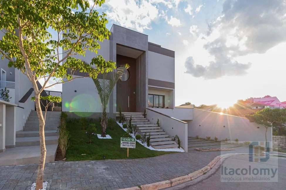 Casa de Condomínio com 4 quartos à venda, 489m2 em São Paulo II, Cotia - SP - imagem 2 Foto 2 de Casa de Condomínio com 4 quartos à venda, 489m2 em São Paulo II, Cotia - SP