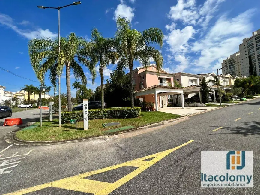 Foto 2 de Casa de Condomínio com 3 quartos para alugar, 300m2 em Tamboré, Santana De Parnaiba - SP