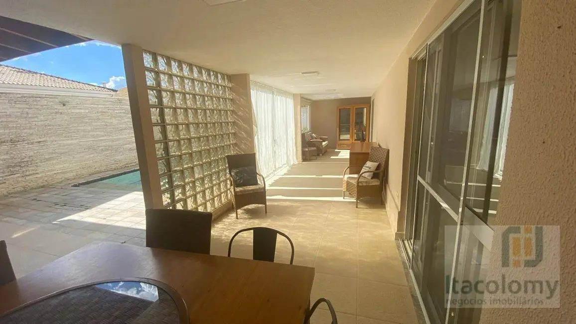 Foto 3 de Casa de Condomínio com 5 quartos à venda, 322m2 em Tamboré, Santana De Parnaiba - SP