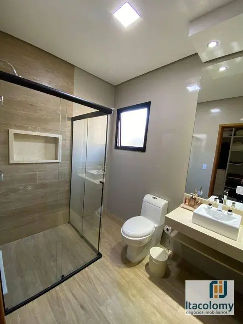 Foto 4 de Casa de Condomínio com 5 quartos à venda e para alugar, 450m2 em Santana De Parnaiba - SP