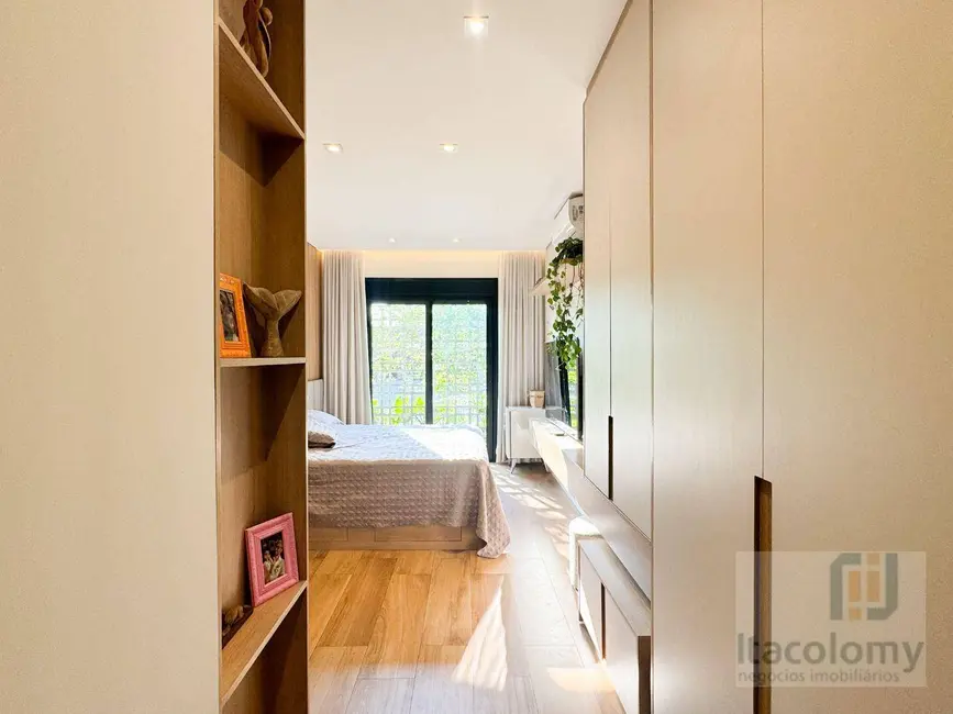 Casa de Condomínio com 3 quartos à venda, 561m2 em Colinas da Anhangüera, Santana De Parnaiba - SP - imagem 8 Foto 8 de Casa de Condomínio com 3 quartos à venda, 561m2 em Colinas da Anhangüera, Santana De Parnaiba - SP