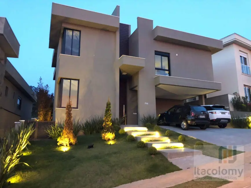 Foto 1 de Casa de Condomínio com 4 quartos para alugar, 520m2 em Tamboré, Santana De Parnaiba - SP