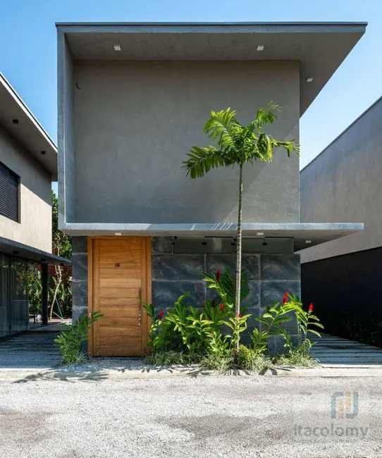 Casa com 6 quartos à venda, 200m2 em Sao Sebastiao - SP - imagem 1 Foto 1 de Casa com 6 quartos à venda, 200m2 em Sao Sebastiao - SP