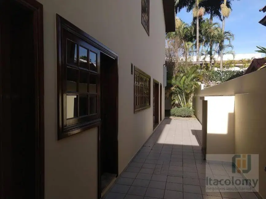 Casa de Condomínio com 4 quartos para alugar, 560m2 em Barueri - SP - imagem 6 Foto 6 de Casa de Condomínio com 4 quartos para alugar, 560m2 em Barueri - SP