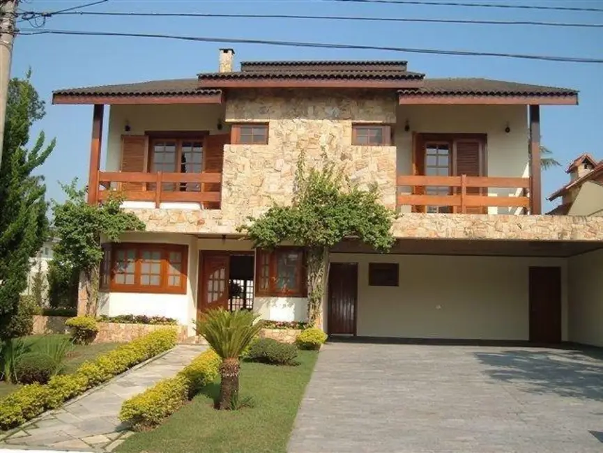 Foto 1 de Casa de Condomínio com 4 quartos para alugar, 560m2 em Barueri - SP