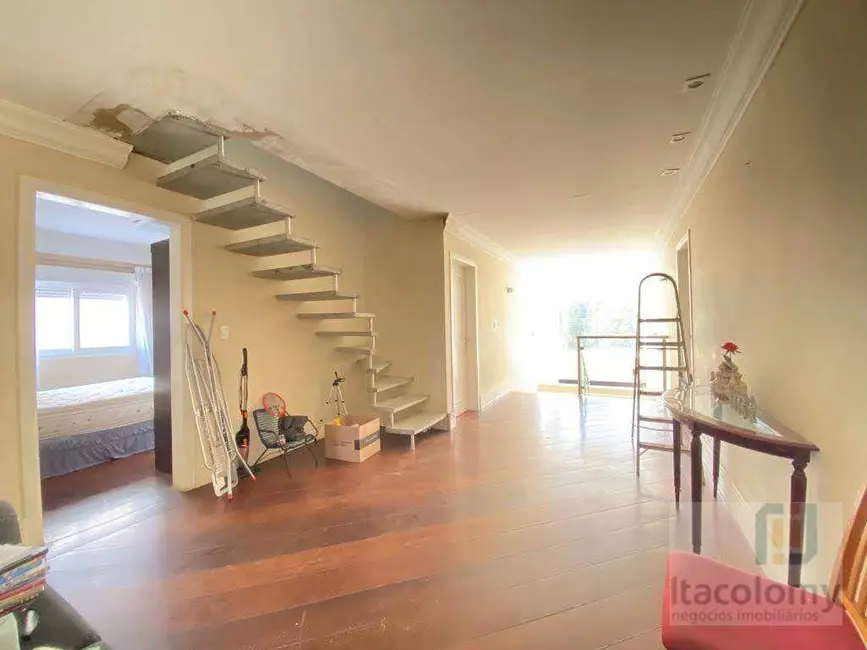 Foto 3 de Casa de Condomínio com 4 quartos à venda e para alugar, 420m2 em Santana De Parnaiba - SP