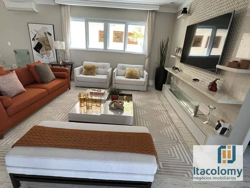 Foto 4 de Casa de Condomínio com 4 quartos à venda, 490m2 em Santana De Parnaiba - SP