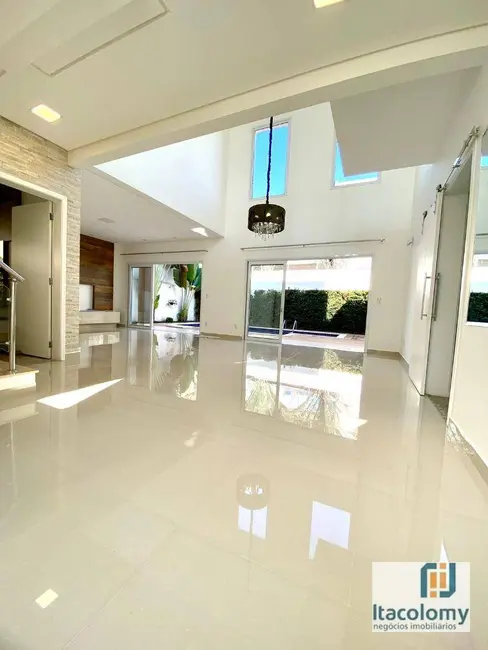 Foto 2 de Casa de Condomínio com 4 quartos à venda, 420m2 em Colinas da Anhangüera, Santana De Parnaiba - SP