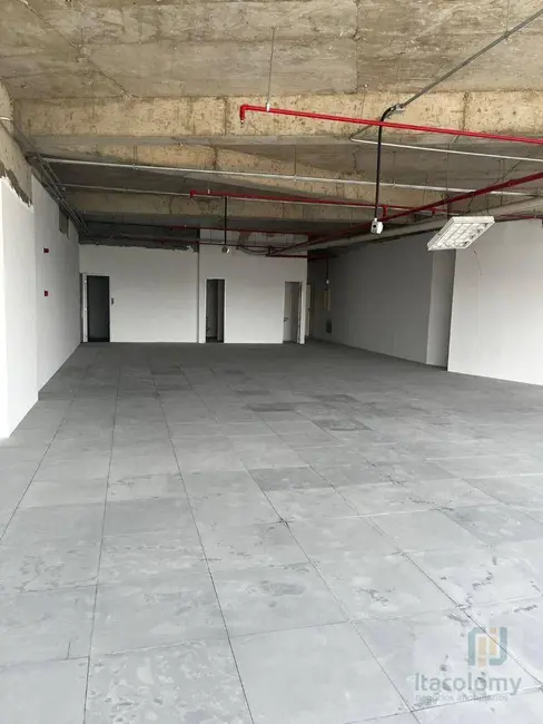 Foto 4 de Sala Comercial para alugar, 224m2 em Alphaville Empresarial, Barueri - SP