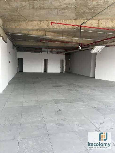 Foto 4 de Sala Comercial para alugar, 224m2 em Alphaville Empresarial, Barueri - SP
