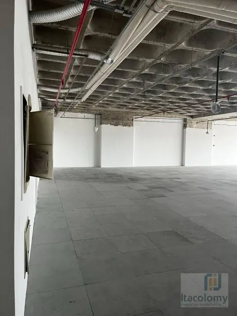 Foto 3 de Sala Comercial para alugar, 332m2 em Alphaville Empresarial, Barueri - SP