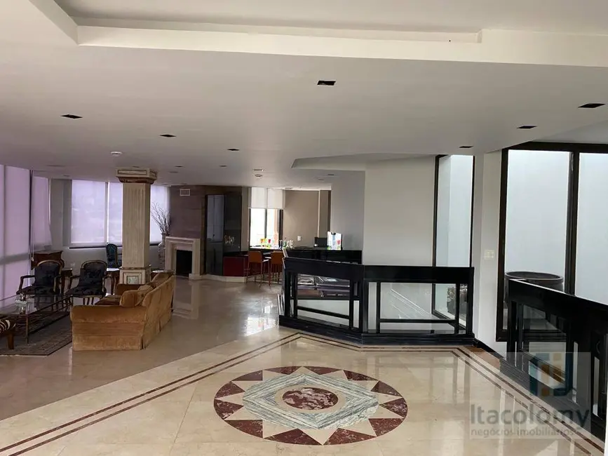 Foto 1 de Cobertura com 3 quartos à venda, 626m2 em Pacaembu, São Paulo - SP