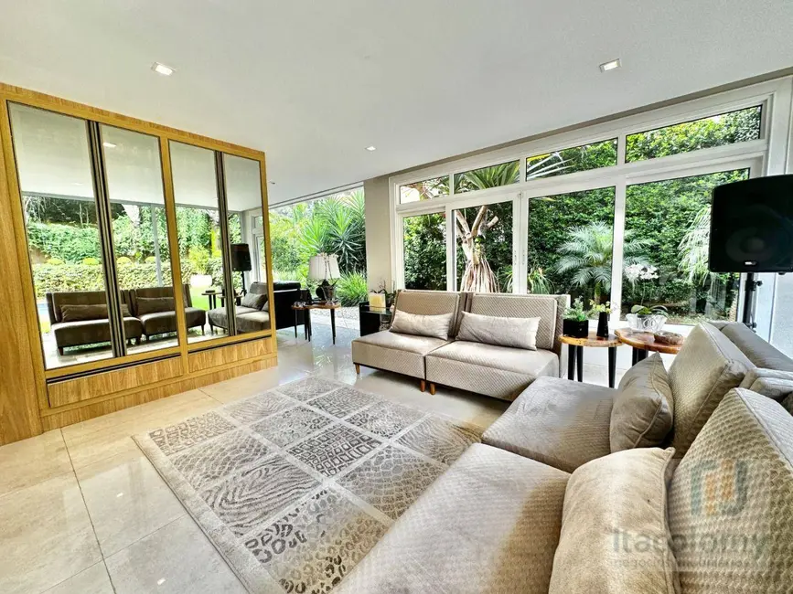 Foto 8 de Casa de Condomínio com 4 quartos para alugar, 1050m2 em Tamboré, Santana De Parnaiba - SP