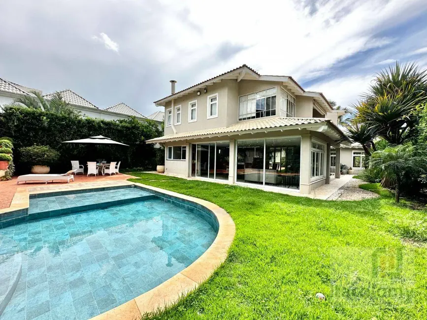 Casa de Condomínio com 4 quartos para alugar, 1050m2 em Tamboré, Santana De Parnaiba - SP - imagem 3 Foto 3 de Casa de Condomínio com 4 quartos para alugar, 1050m2 em Tamboré, Santana De Parnaiba - SP