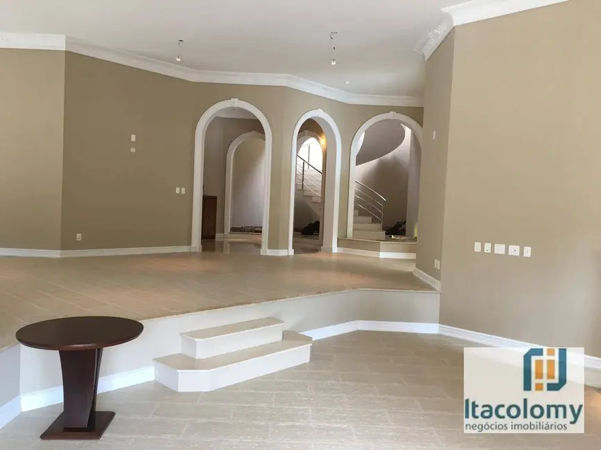 Casa de Condomínio com 4 quartos à venda, 1115m2 em Residencial Tamboré, Barueri - SP - imagem 5 Foto 5 de Casa de Condomínio com 4 quartos à venda, 1115m2 em Residencial Tamboré, Barueri - SP