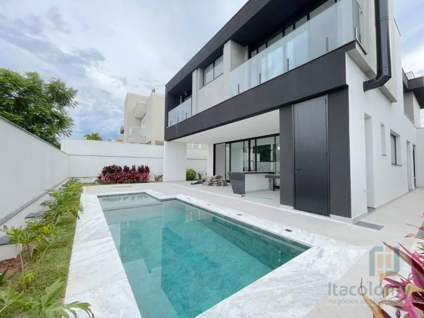 Foto 4 de Casa de Condomínio com 4 quartos à venda, 440m2 em Santana De Parnaiba - SP