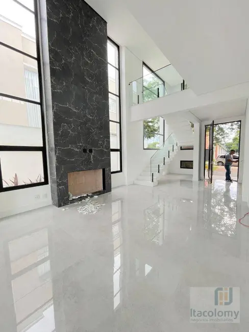 Foto 3 de Casa de Condomínio com 4 quartos à venda, 440m2 em Santana De Parnaiba - SP