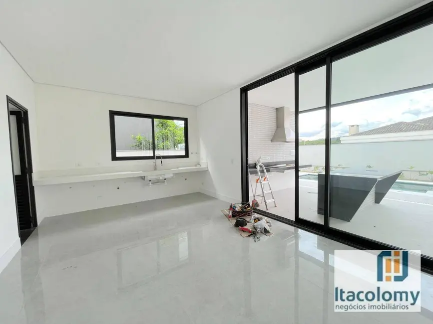 Foto 5 de Casa de Condomínio com 4 quartos à venda, 440m2 em Santana De Parnaiba - SP