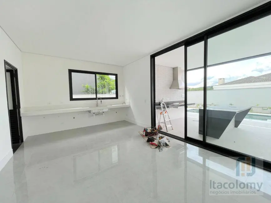 Foto 5 de Casa de Condomínio com 4 quartos à venda, 440m2 em Santana De Parnaiba - SP