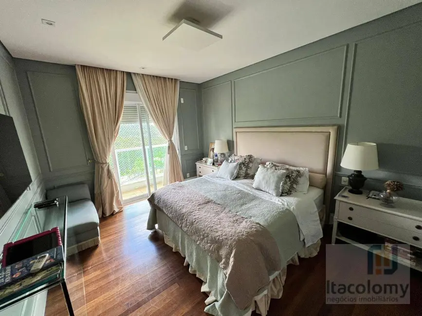 Foto 8 de Apartamento com 3 quartos à venda, 287m2 em Santana De Parnaiba - SP