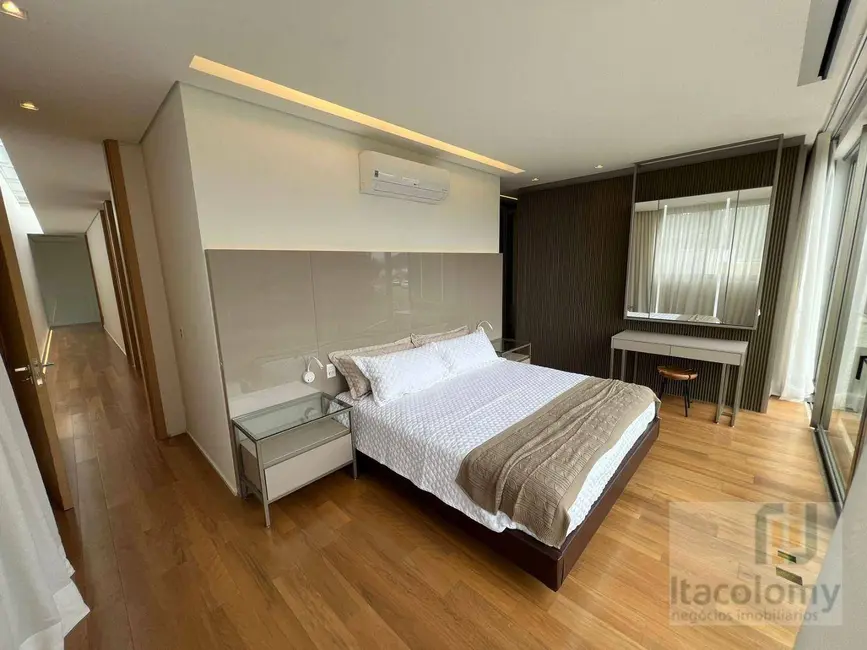 Foto 4 de Casa de Condomínio com 4 quartos à venda, 645m2 em Tamboré, Barueri - SP