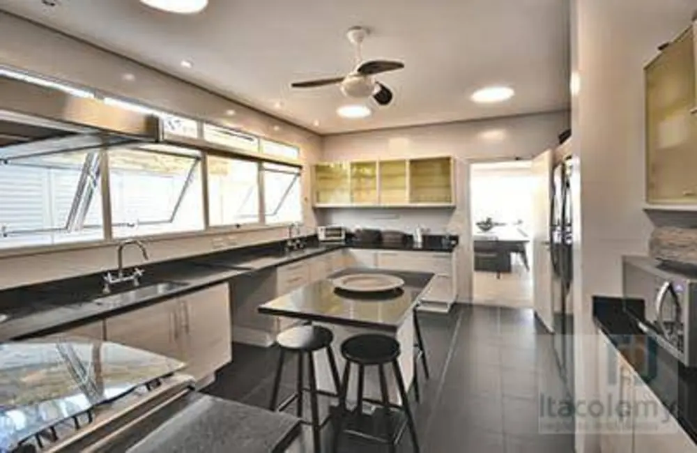 Foto 7 de Casa com 6 quartos à venda, 900m2 em Sao Sebastiao - SP