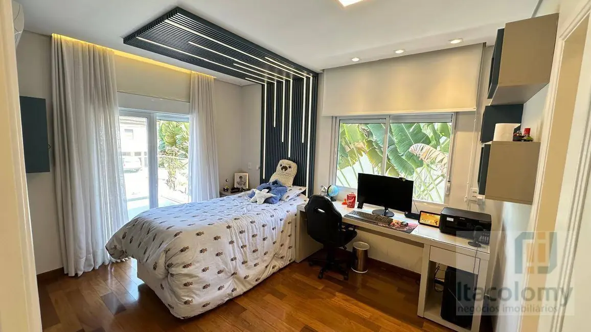 Foto 9 de Casa de Condomínio com 4 quartos à venda, 580m2 em Barueri - SP