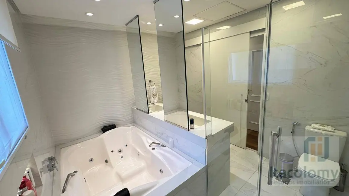 Casa de Condomínio com 4 quartos à venda, 580m2 em Barueri - SP - imagem 7 Foto 7 de Casa de Condomínio com 4 quartos à venda, 580m2 em Barueri - SP