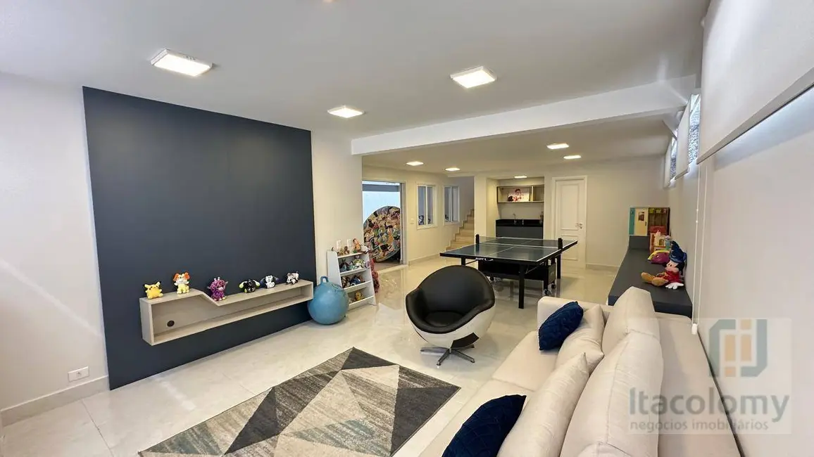 Casa de Condomínio com 4 quartos à venda, 580m2 em Barueri - SP - imagem 3 Foto 3 de Casa de Condomínio com 4 quartos à venda, 580m2 em Barueri - SP