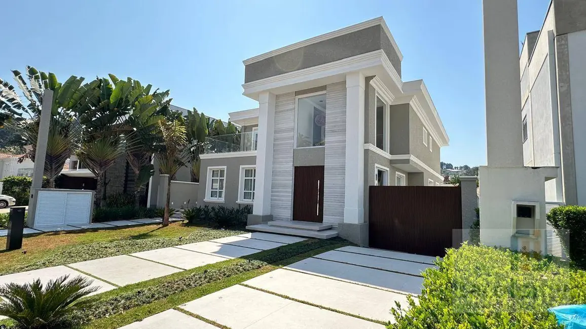 Casa de Condomínio com 4 quartos à venda, 580m2 em Barueri - SP - imagem 1 Foto 1 de Casa de Condomínio com 4 quartos à venda, 580m2 em Barueri - SP
