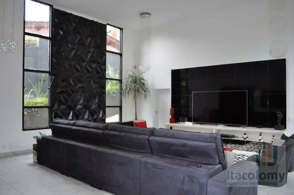 Foto 4 de Casa de Condomínio com 4 quartos à venda, 682m2 em Jardim do Golf I, Jandira - SP