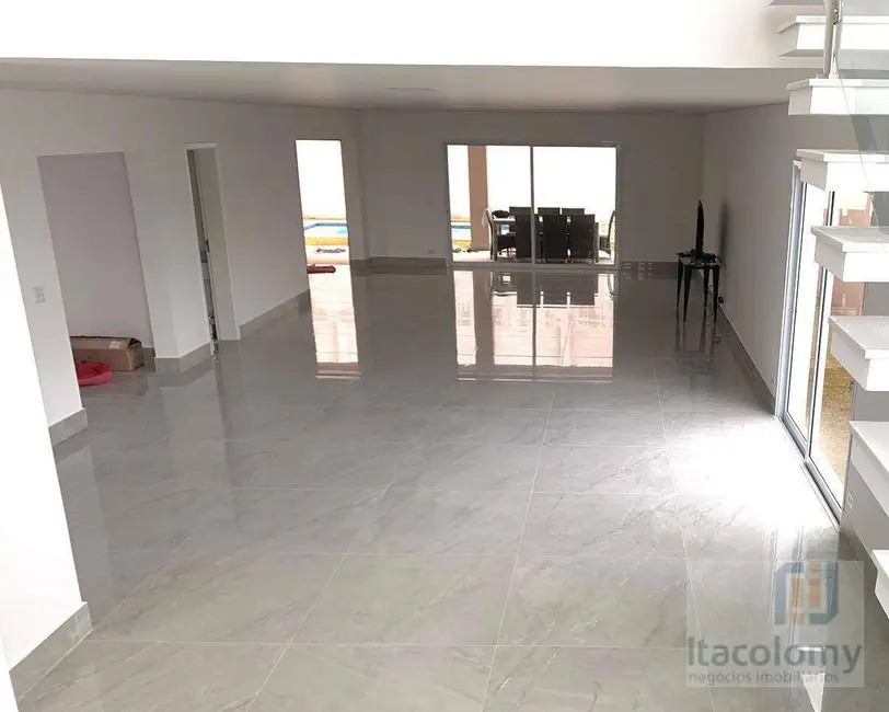 Foto 3 de Casa de Condomínio com 4 quartos à venda, 490m2 em Santana De Parnaiba - SP