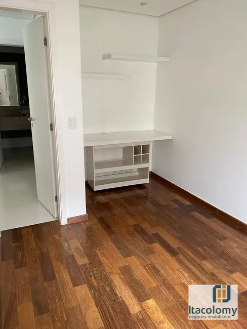 Foto 7 de Apartamento com 3 quartos para alugar, 212m2 em Alphaville Industrial, Barueri - SP
