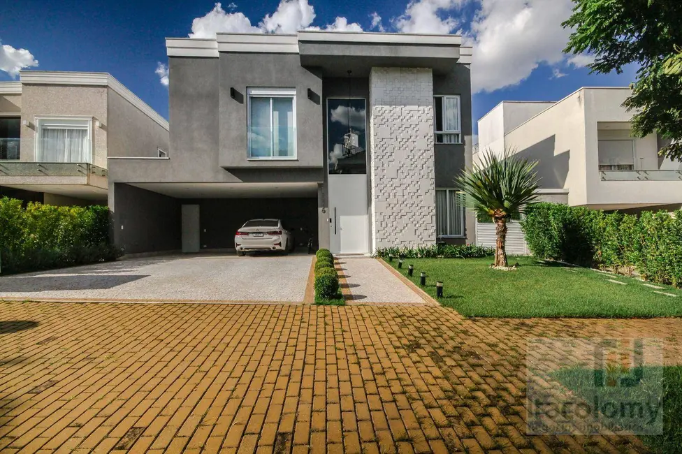 Foto 1 de Casa de Condomínio com 4 quartos à venda, 440m2 em Santana De Parnaiba - SP