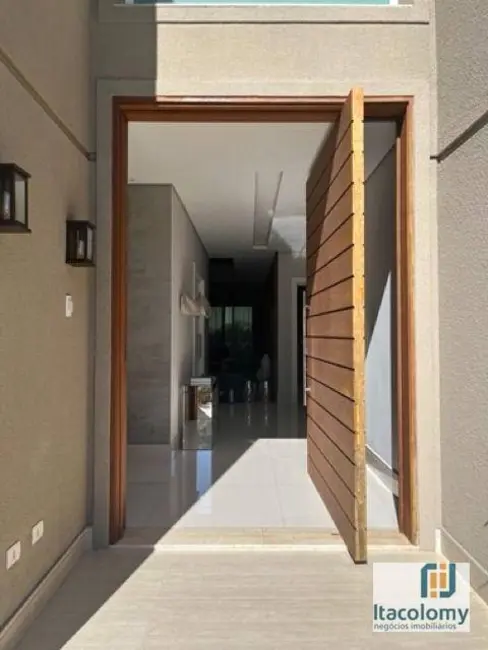 Casa de Condomínio com 4 quartos à venda e para alugar, 525m2 em Tamboré, Santana De Parnaiba - SP - imagem 3 Foto 3 de Casa de Condomínio com 4 quartos à venda e para alugar, 525m2 em Tamboré, Santana De Parnaiba - SP