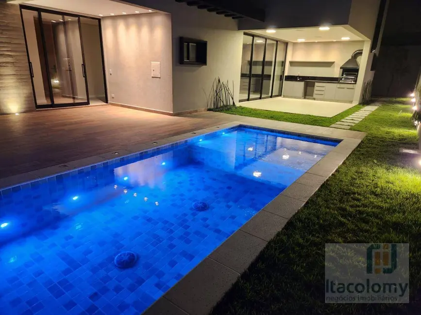 Casa de Condomínio com 4 quartos à venda, 466m2 em Santana De Parnaiba - SP - imagem 3 Foto 3 de Casa de Condomínio com 4 quartos à venda, 466m2 em Santana De Parnaiba - SP