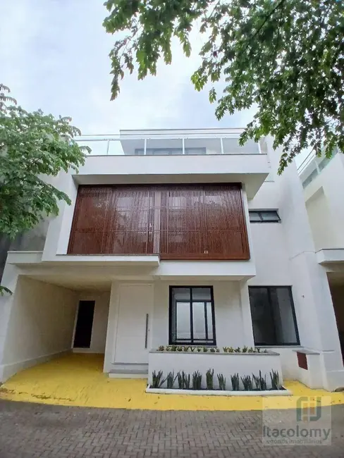 Foto 1 de Casa de Condomínio com 5 quartos à venda, 176m2 em Sao Sebastiao - SP