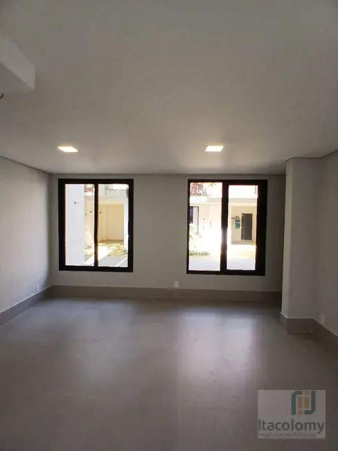 Foto 8 de Casa de Condomínio com 5 quartos à venda, 176m2 em Sao Sebastiao - SP