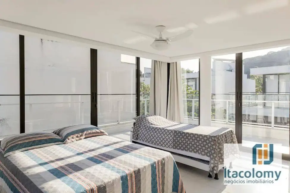 Foto 6 de Casa de Condomínio com 5 quartos à venda, 176m2 em Sao Sebastiao - SP