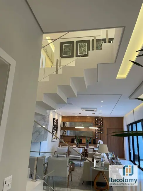 Foto 6 de Casa de Condomínio com 5 quartos à venda e para alugar, 560m2 em Santana De Parnaiba - SP