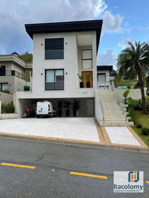 Foto 1 de Casa de Condomínio com 5 quartos à venda e para alugar, 560m2 em Santana De Parnaiba - SP