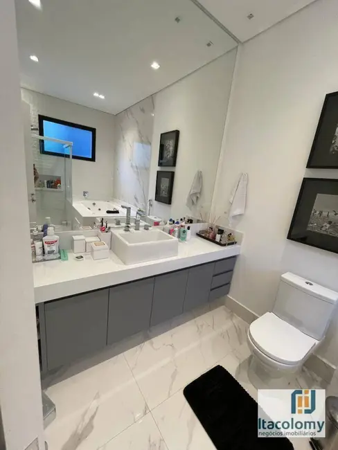 Foto 9 de Casa de Condomínio com 5 quartos à venda e para alugar, 560m2 em Santana De Parnaiba - SP