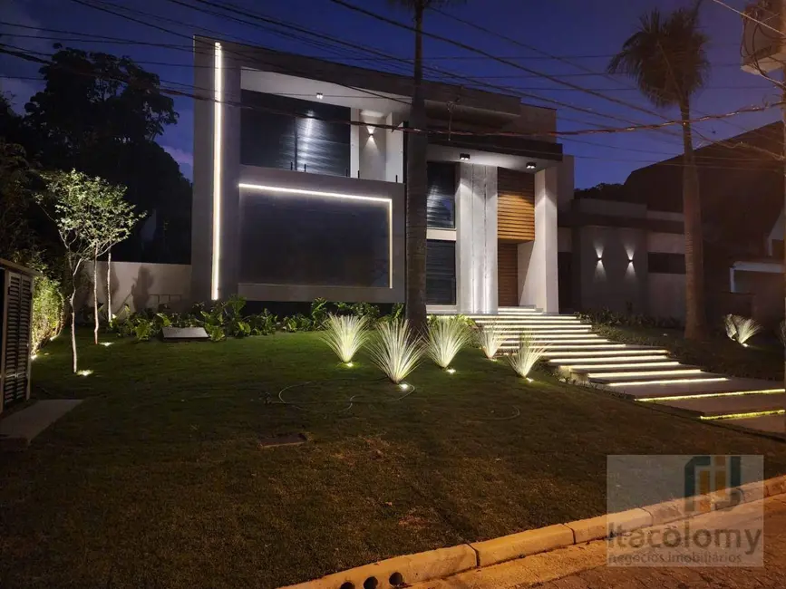 Casa de Condomínio com 5 quartos à venda, 1280m2 em Residencial Tamboré, Barueri - SP - imagem 1 Foto 1 de Casa de Condomínio com 5 quartos à venda, 1280m2 em Residencial Tamboré, Barueri - SP